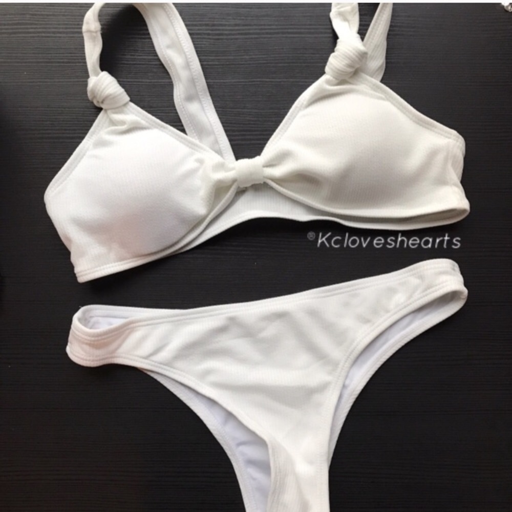 White ripped bikini - Picture 2 of 2